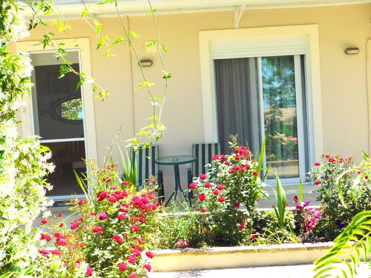 Olga'S Hill Villa Perama  Exterior photo